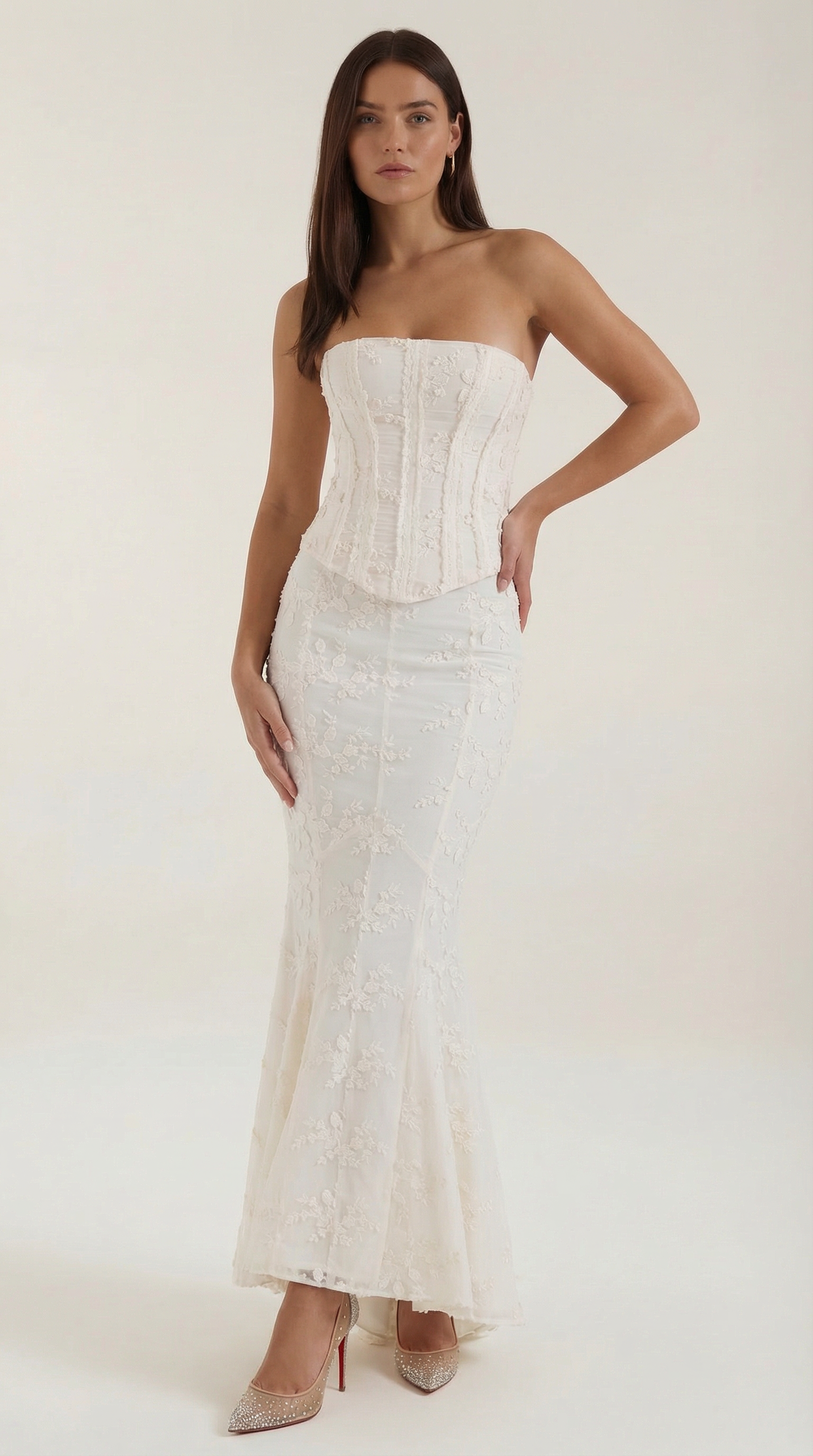 Corset Lace Maxi Dress in Elegant Design for Formal Events and Special Occasions