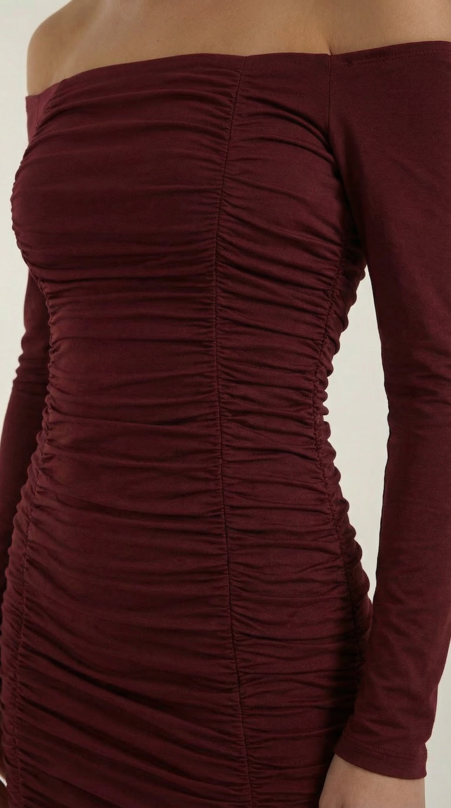 Figure-Hugging Mini Dress in Stretch Fabric - Casual Evening Wear for Women