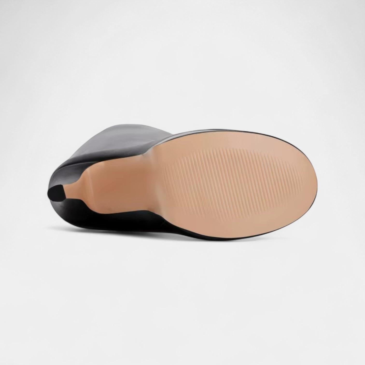 Knee-High Women's Boots with Rounded Toe and High Platform for Casual Wear - Stylish Footwear for Fall and Winter