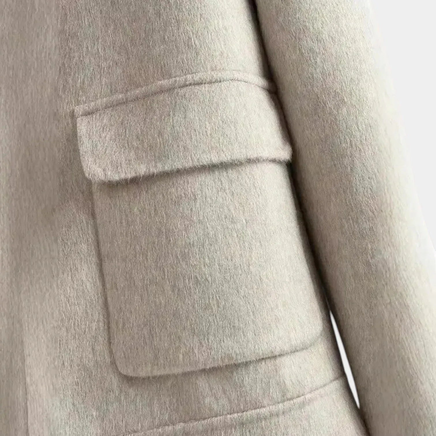 Men's Cashmere Zip Jacket - Water-Repellent Polo Collar Design for Casual Wear