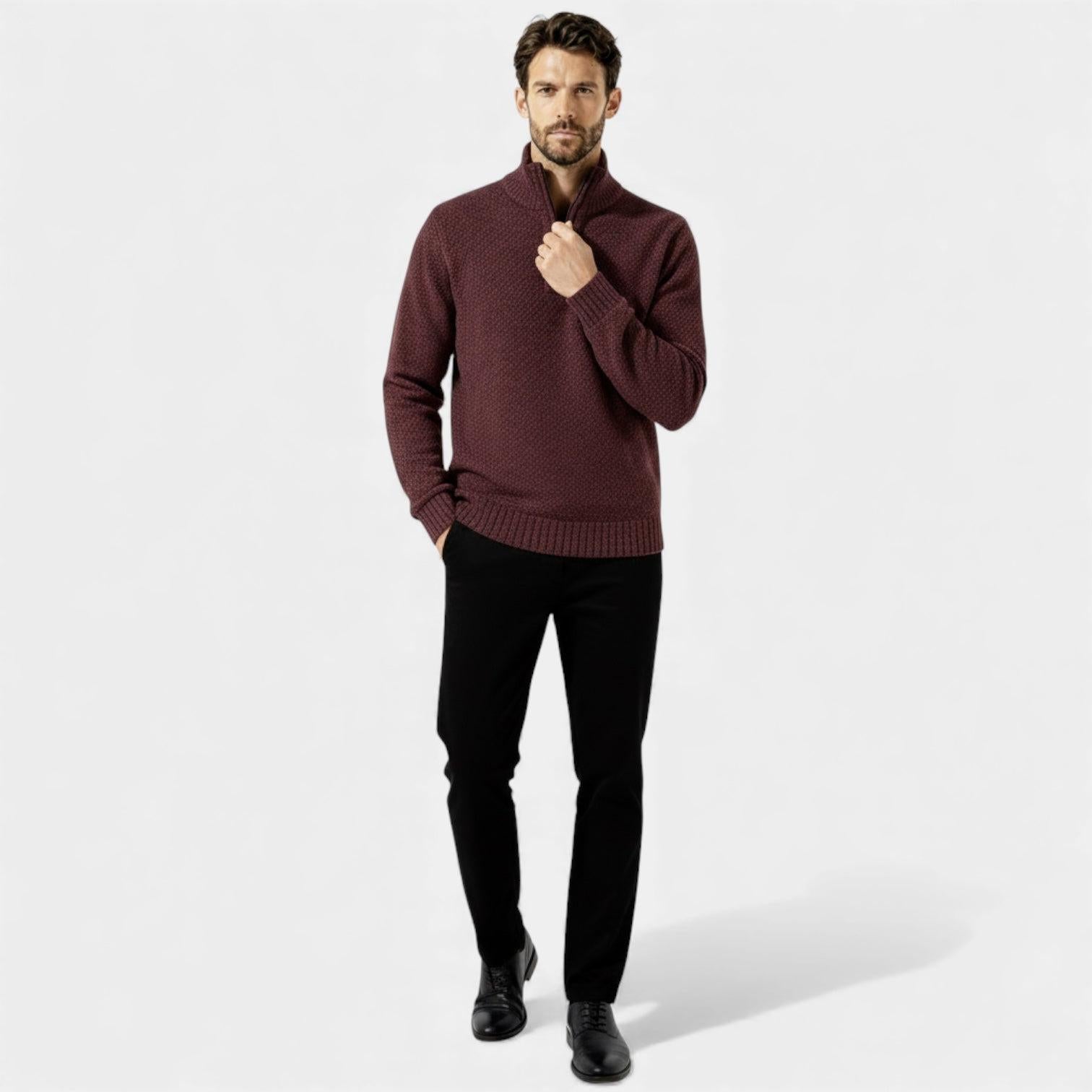 Men's Fleece Knit Quarter-Zip Sweater with Textured Design and Stand Collar for Casual Wear