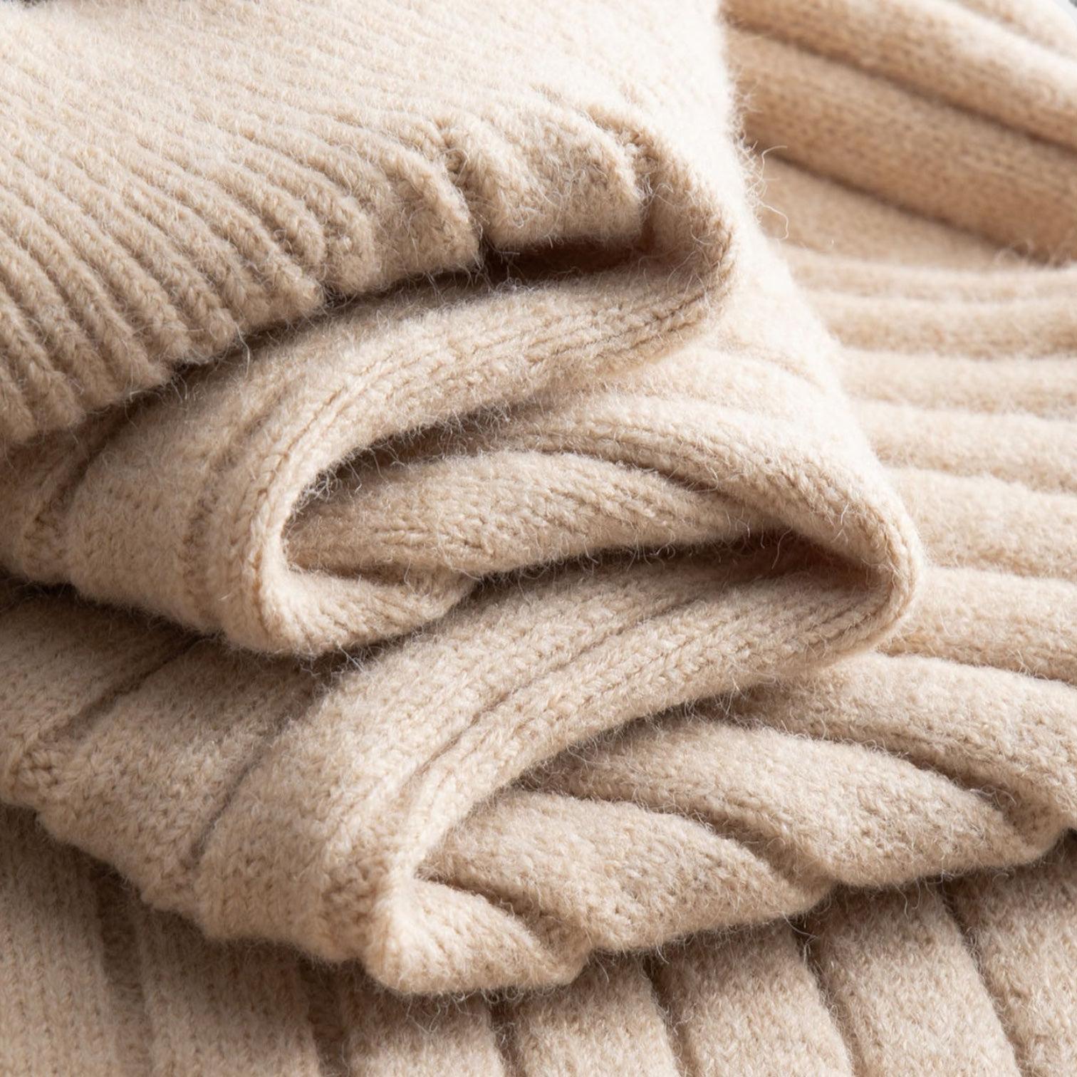 Men's Ribbed Quarter-Zip Mock Neck Sweater - Comfortable Knit Pullover for Casual Wear and Layering