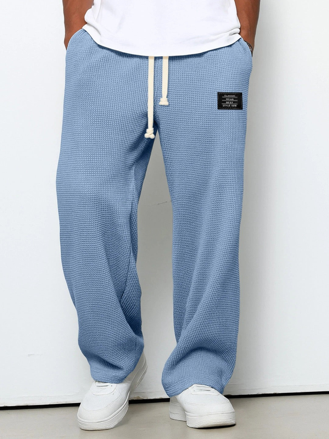 Men's Waffle-Textured Drawstring Trousers with Side Pockets and Wide Legs for Casual Wear