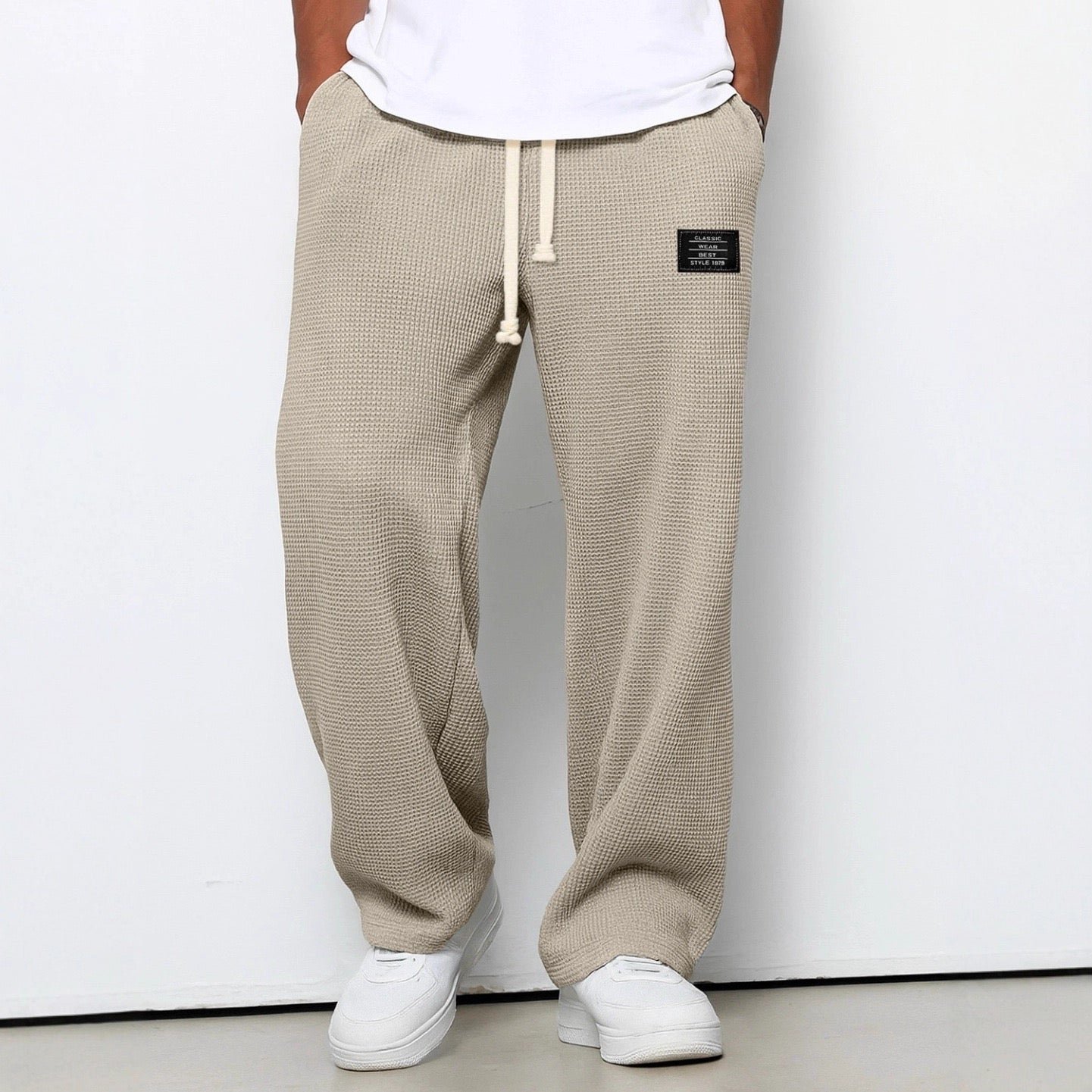 Men's Waffle-Textured Drawstring Trousers with Side Pockets and Wide Legs for Casual Wear