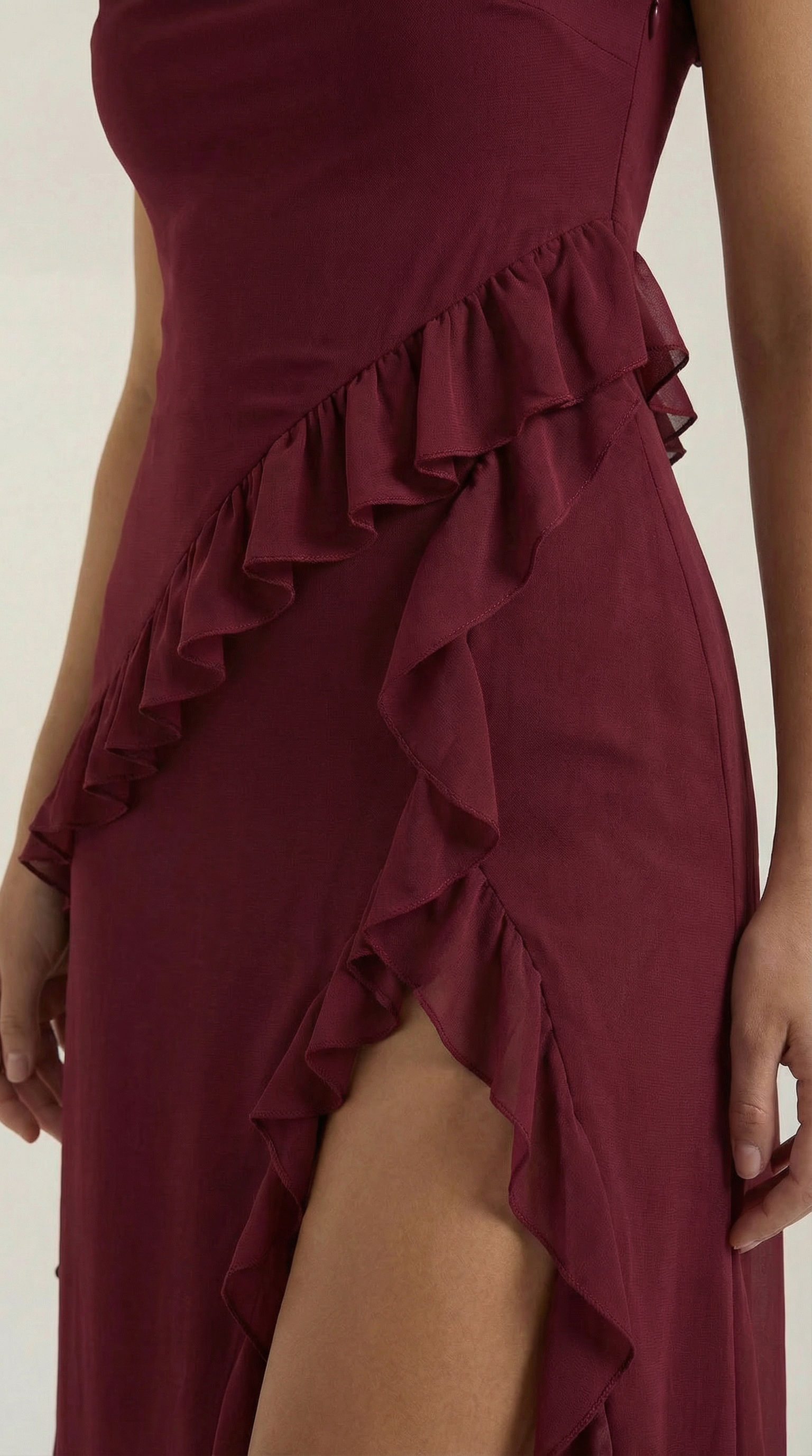 Ruffled Maxi Dress for Women - Lightweight Fabric, Elegant Design, Perfect for Summer Events and Casual Outings