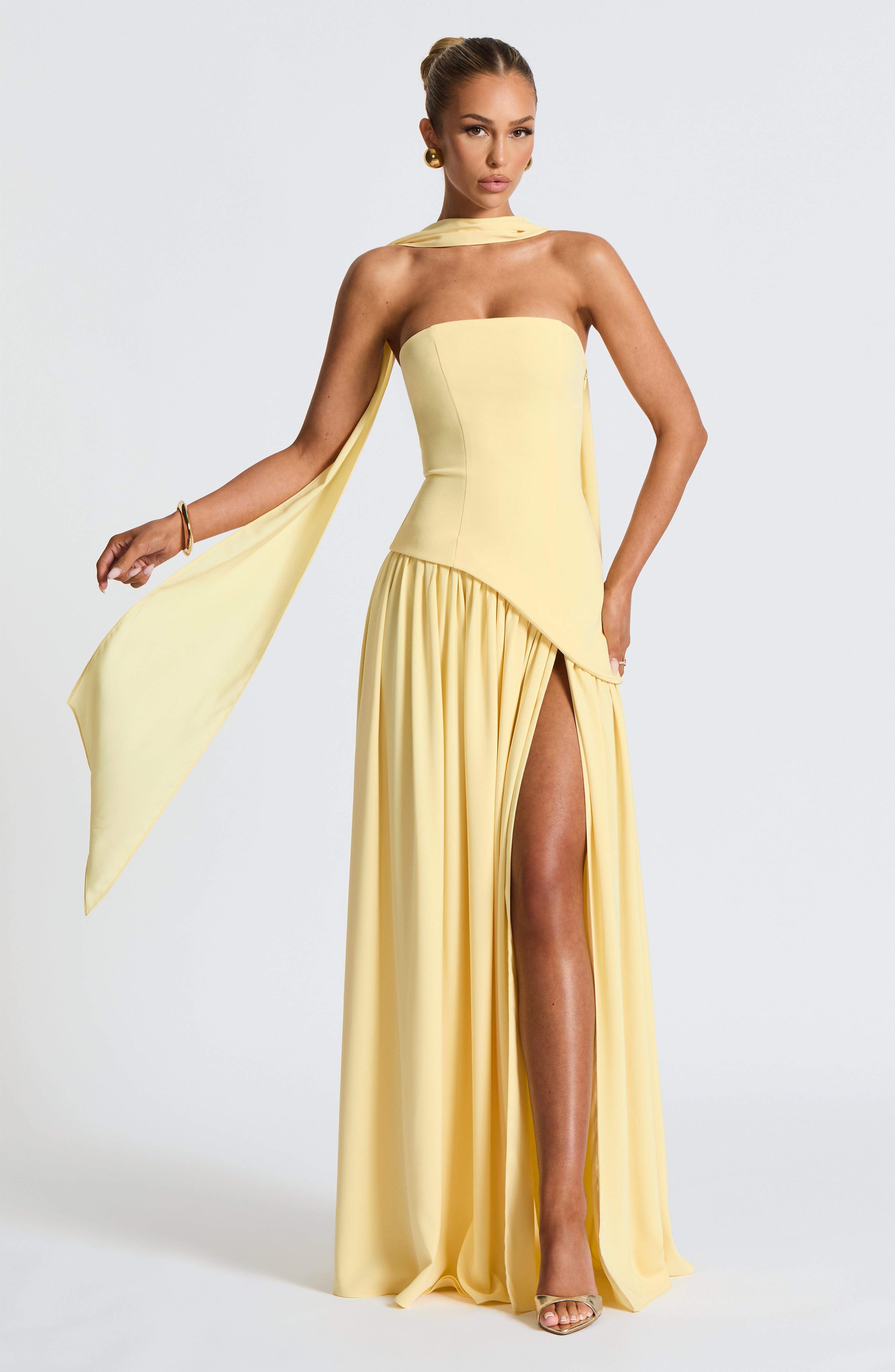 Strapless Maxi Dress in Lightweight Fabric for Summer Events and Casual Outings