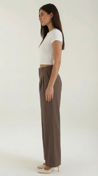 Wide-Leg Office Trousers for Women - Comfortable Stretch Fabric - Professional Style - Versatile Workwear Pants