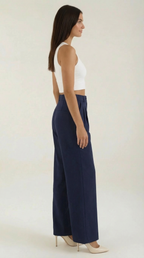 Wide-Leg Office Trousers for Women - Comfortable Stretch Fabric - Professional Style - Versatile Workwear Pants